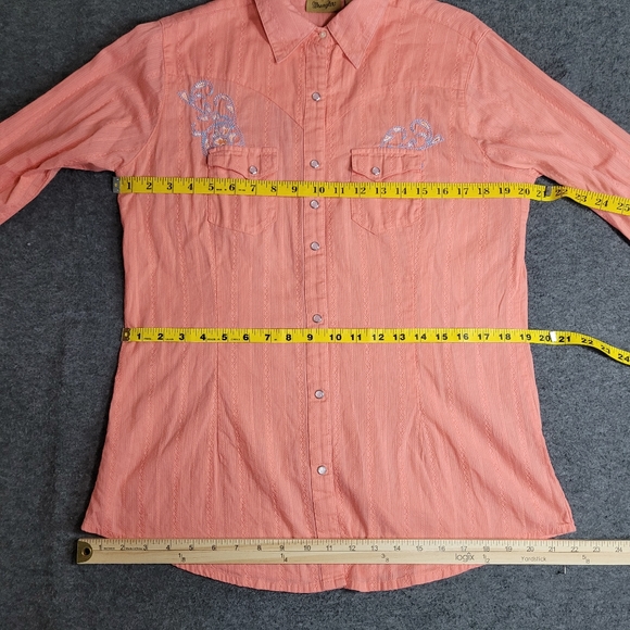 Wrangler Womens M Peach Long Sleeve Cotton Pearl Snap Western Shirt Embroidered - Picture 4 of 11